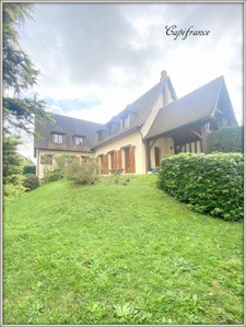 Dpt  (93), à vendre  maison P6 de 255 m² - Terrain de 808,00 m² 