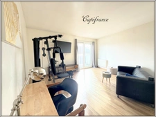 Appartement à vendre 2 pièces de 52 m² avec balcon + parking + cave . hyper centre