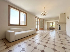 Maison à vendre 5 pièces  sous-sol en partie aménagée.