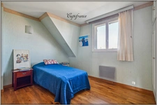 Maison à vendre 7 pièces  sous-sol.  