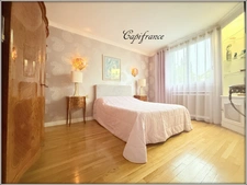 Maison non mitoyenne à vendre 5 pièces + garage 2 VL