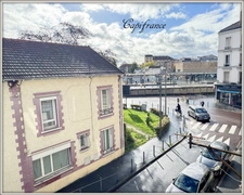 Appartement à vendre 2 pièces de 52 m² avec balcon + parking + cave . hyper centre