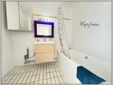 Appartement à vendre 2 pièces de 52 m² avec balcon + parking + cave . hyper centre