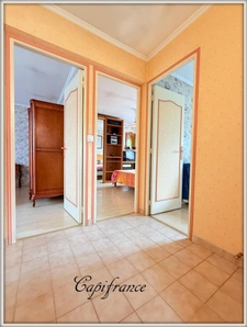 Maison à vendre 5 pièces  95 m²  sous-sol total. 