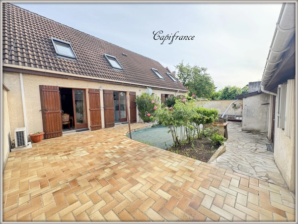 Dpt  (93), à vendre  maison P8 de 165 m² + dépendance + atelier extérieur