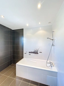 NOUVEAUTE Maison contemporaine avec piscine (21)