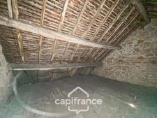 Maison en pierres à vendre -  5 pièces VERCIA (39) - 1309m² de terrain - Capifrance - Jérôme CESARIO