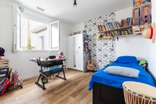 Élégance contemporaine et confort absolu - une maison clé en main