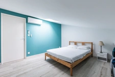 Gujan-Mestras – Local d’activité récent avec habitation indépendante