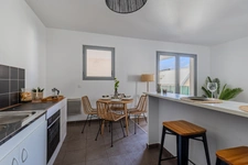 Bordeaux - Chartrons / Bassins à flot – T3 avec terrasse de 20 m² et parking