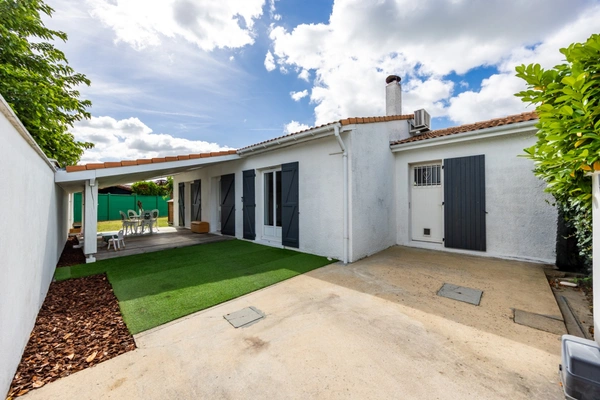 Maison rénovée de plain-pied au calme au Vieux Bourg de Villenave-d'Ornon