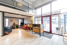 Gujan-Mestras – Local d’activité récent avec habitation indépendante
