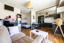 T1 bis meublé, dernier étage avec balcon et vue sur parc – Bordeaux Tivoli