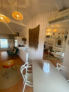 RARE......UNE MAISON: 2 APPARTEMENTS. UNE TERRASSE avec VUE SUR ETANG. PORTE OUVERTE LE SAMEDI 22 AOUT A 10HOO