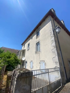 Rare: Beautiful property complex in a picturesque village - House and outbuildings