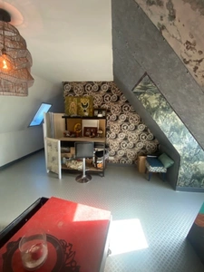 A ne pas manquer : Une maison haute en couleur dans un village pittoresque