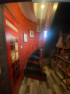 A ne pas manquer : Une maison haute en couleur dans un village pittoresque