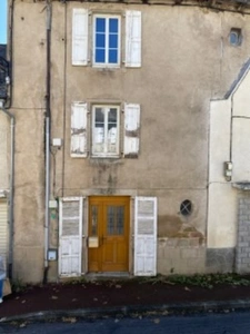 Maison de village pleine de charme à rénover, Calvinet-Puycapel