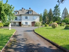 Vaste propriété aux portes d'Aurillac.