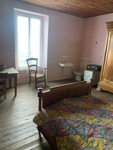 Rare: Beautiful property complex in a picturesque village - House and outbuildings