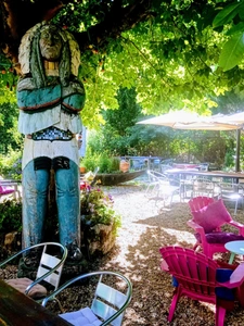 Exceptional: Tourist building in the Lot Valley