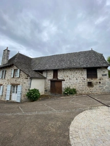 COUP DE COEUR: Maison de village au charme fou...
