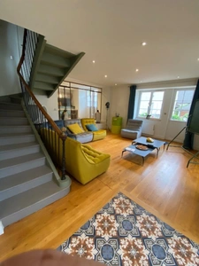 COUP DE COEUR: Maison de village au charme fou...