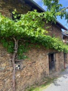 OPPORTUNITE: Grange à transformer  à La Vinzelle (12)