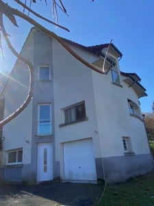 MAISON FAMILIALE imaginée par  D. Rougé, Architecte