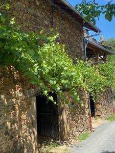 OPPORTUNITE: Grange à transformer  à La Vinzelle (12)