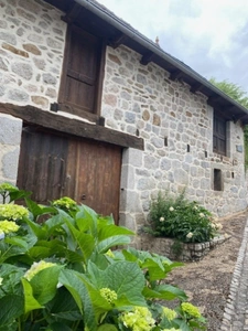 COUP DE COEUR: Maison de village au charme fou...