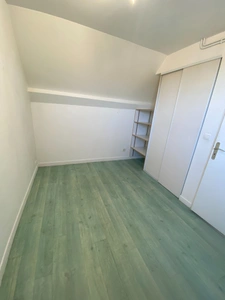 MAISON FAMILIALE imaginée par  D. Rougé, Architecte