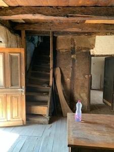 Beautiful winemaker's house in the Lot Valley, in need of renovation