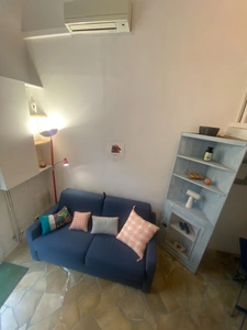 RARE......UNE MAISON: 2 APPARTEMENTS. UNE TERRASSE avec VUE SUR ETANG. PORTE OUVERTE LE SAMEDI 22 AOUT A 10HOO