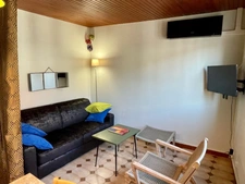 Maison de pêcheur dans le village  du Barcarès avec grand garage