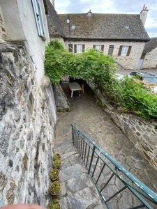 COUP DE COEUR: Maison de village au charme fou...