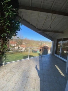 MAISON FAMILIALE imaginée par  D. Rougé, Architecte