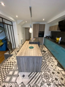 COUP DE COEUR: Maison de village au charme fou...