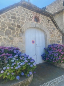 Rare: Beautiful property complex in a picturesque village - House and outbuildings