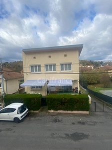 A découvrir:MAISON de FAMILLE 5 CHAMBRES ET APPARTEMENT LOCATIF