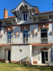 Incroyable: Maison bourgeoise à vendre 7 pièces  (12)