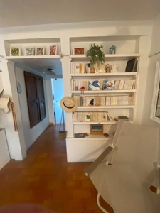 RARE......UNE MAISON: 2 APPARTEMENTS. UNE TERRASSE avec VUE SUR ETANG. PORTE OUVERTE LE SAMEDI 22 AOUT A 10HOO