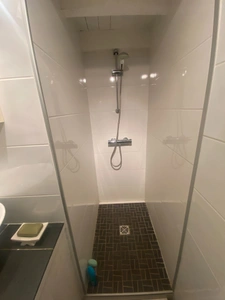 RARE......UNE MAISON: 2 APPARTEMENTS. UNE TERRASSE avec VUE SUR ETANG. PORTE OUVERTE LE SAMEDI 22 AOUT A 10HOO