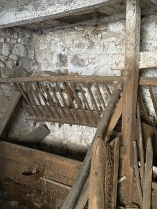 Rare: Bel ensemble immobilier  dans village pittoresque Maison et dépendances