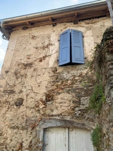 Beautiful winemaker's house in the Lot Valley, in need of renovation
