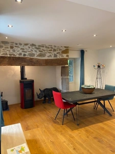 COUP DE COEUR: Maison de village au charme fou...