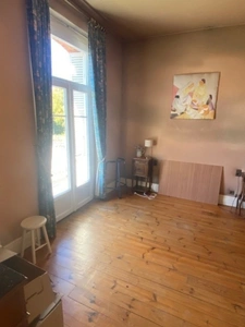 Incroyable: Maison bourgeoise à vendre 7 pièces  (12)
