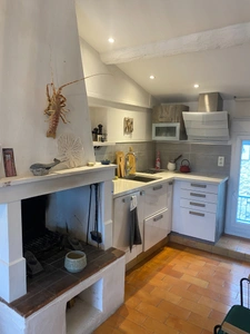 RARE......UNE MAISON: 2 APPARTEMENTS. UNE TERRASSE avec VUE SUR ETANG. PORTE OUVERTE LE SAMEDI 22 AOUT A 10HOO