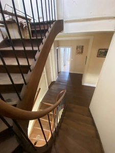 Rare: Bel ensemble immobilier  dans village pittoresque Maison et dépendances