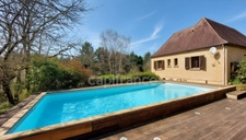 Maison 222m², 8 pièces, 6 chambres, gîte, studio, chambre d'hôte, piscine, terrrain 2737m² à LE BUISSON DE CADOUIN (24)